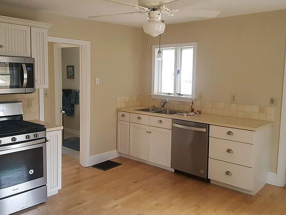 2nd image of 28 Standish Ave