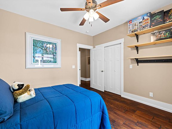 44th image of 3099 Sunset Dr
