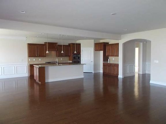 Gourmet Kitchen Space