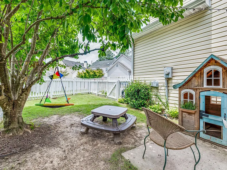 777 Gardenside Cir SE — Photo 27