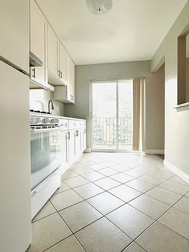 390 Inland Dr #2A Photo 1