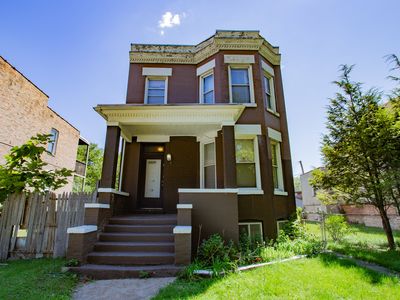 6805 S Prairie Ave, Chicago, IL, 60637