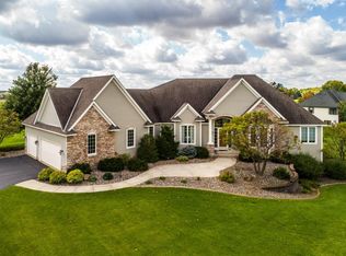 6591 Broadview Dr, Prior Lake, MN 55372