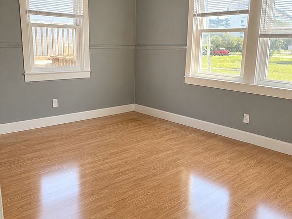 4th image of 409 16th Ave S APT G
