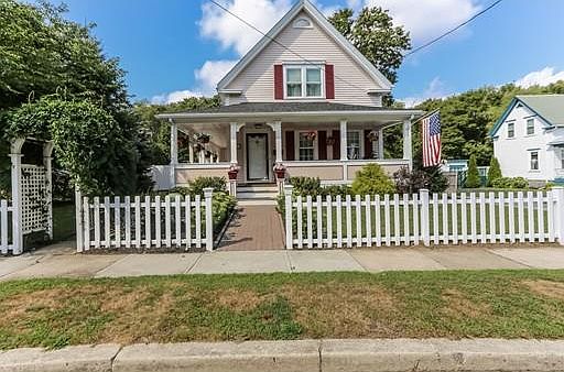 1st image of 52 Alden St