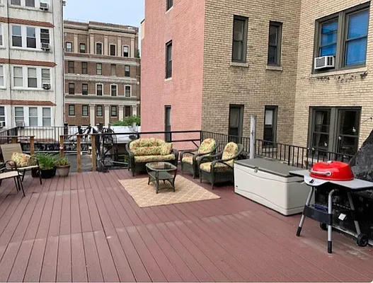 Rented by Dynamik Realty | media 7