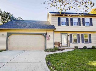 18 Sandy Ct, Madison, WI 53717