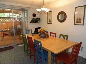 3rd image of 3704 SE Ardenwald Pl