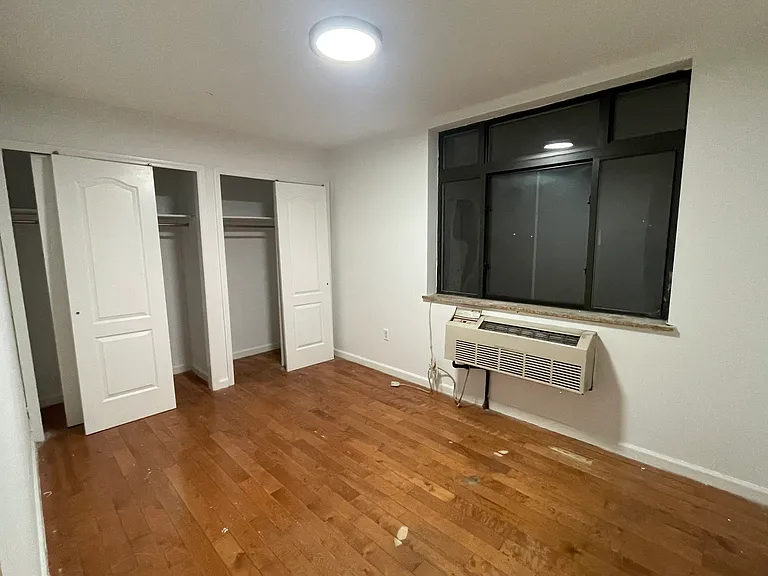 4212 108th St #4B — Photo 6
