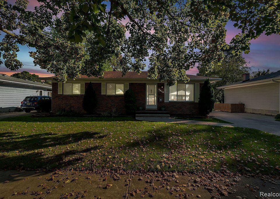 1st image of 5415 Winshall Dr