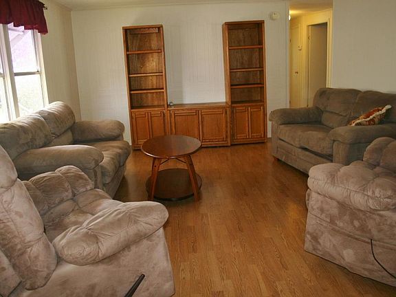 4th image of 8536 SE Seabird Ave