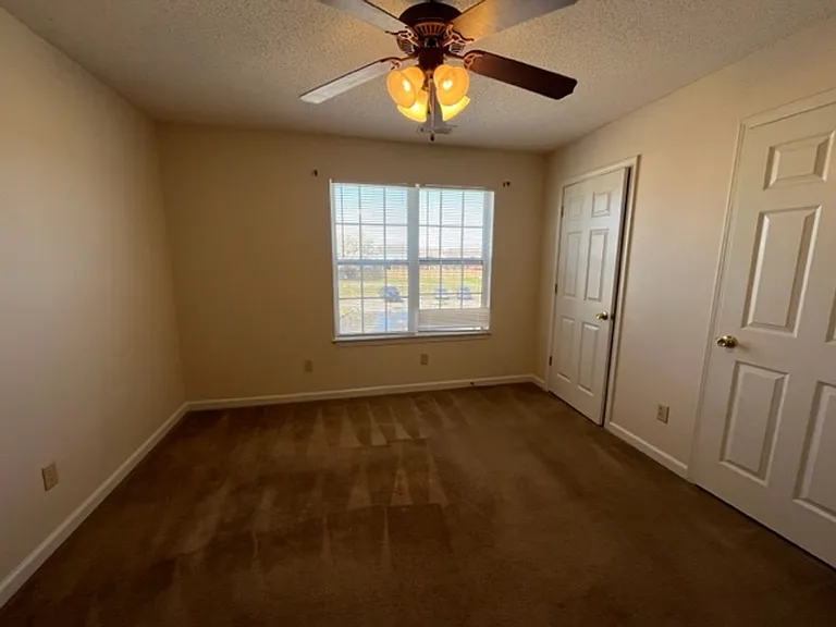 7454 Perrin Ln — Photo 5