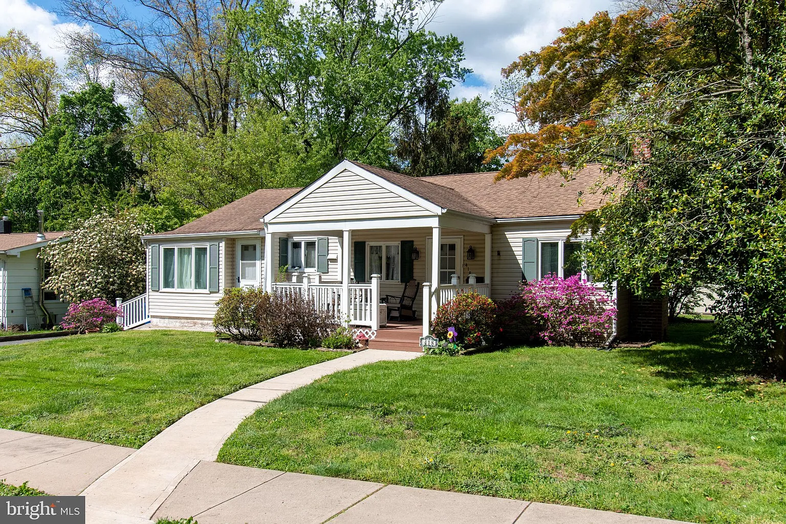 418 Hale St photo 1