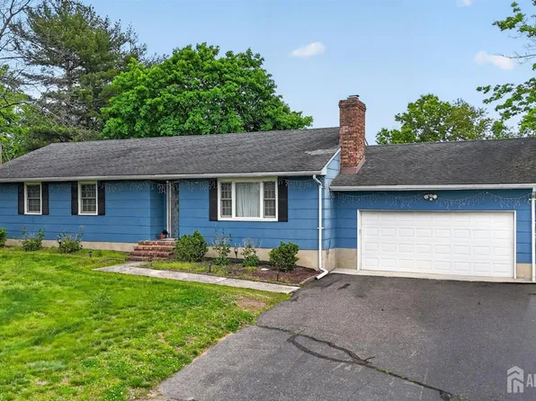 434 Hoffman Station Rd, Monroe Township, NJ 08831