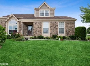1497 Chetwood Ct, Mundelein, IL 60060