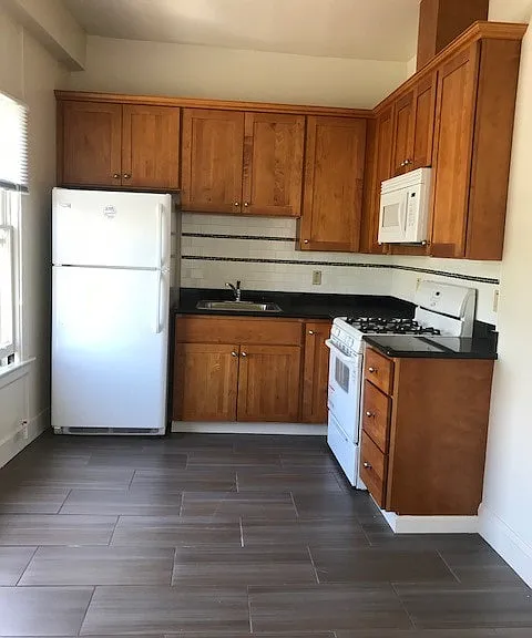 Shattuck Apartments — Photo 17