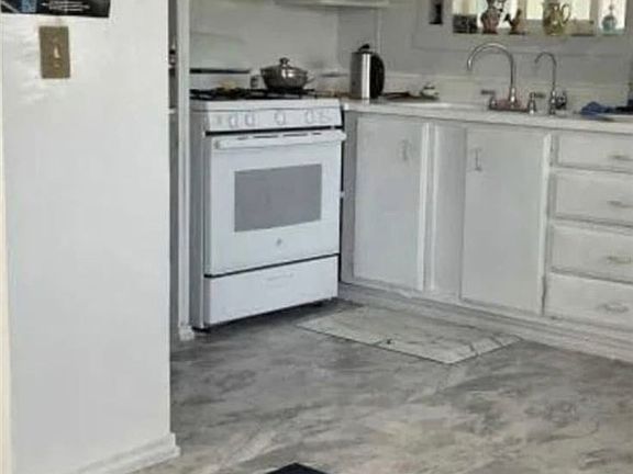 4th image of 1540 E Trenton Ave Spc 124A