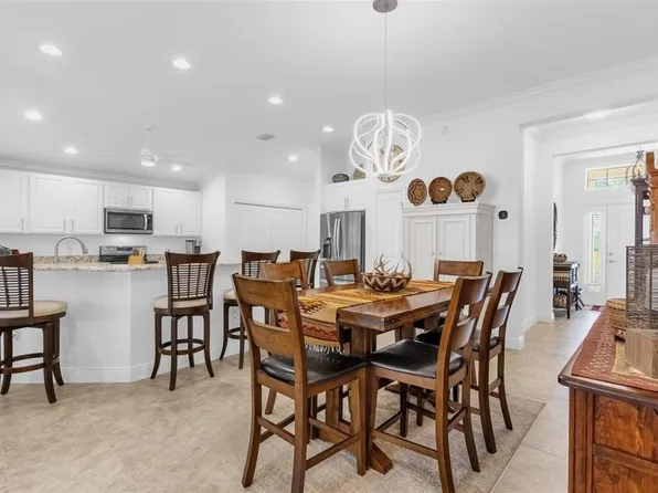 10367 Addison Shore Way, Oxford, FL 34484