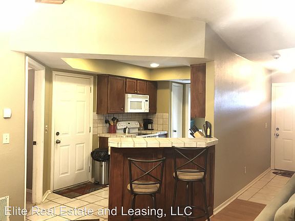 5th image of 1313 Greenfield Dr
