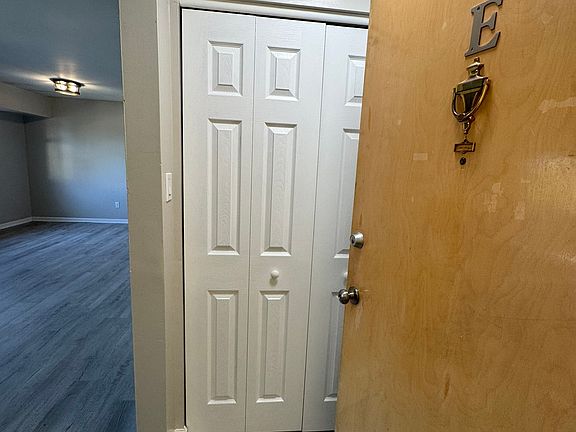 2nd image of 340 Abbeyville Rd APT E