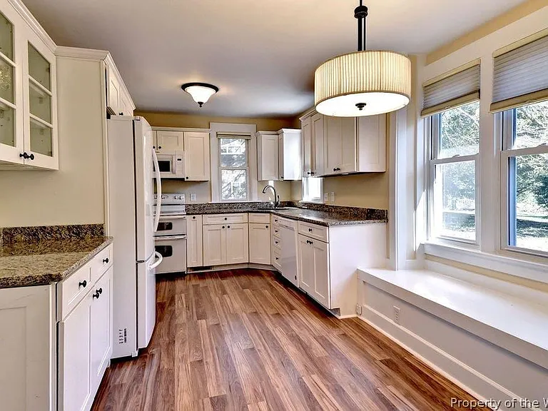 323 Littletown Quarter — Photo 12