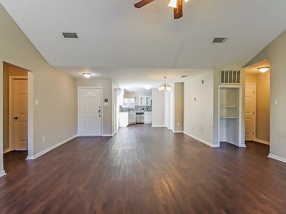 4th image of 5410 Village Springs Dr