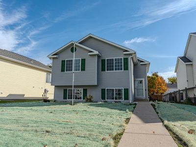 1976 57th Ave S, Fargo, ND, 58104