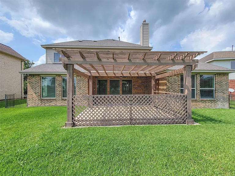 23111 Broad Springs Ct — Photo 44