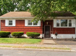 10 Moore Pl, Nutley, NJ 07110