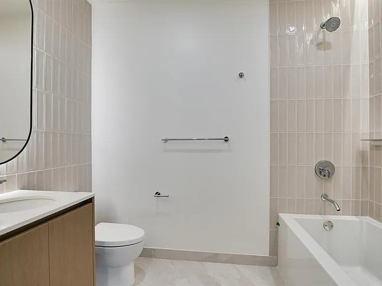 610 Davis St #2708 — Photo 12