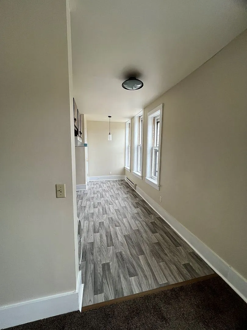 19 E State St. 10 Unit — Photo 3