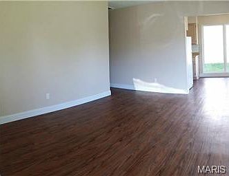 3rd image of 9304 Macon Ave