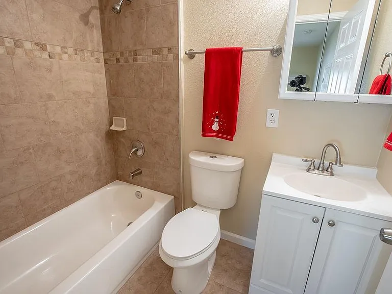 4555 Paradise Ln — Photo 8
