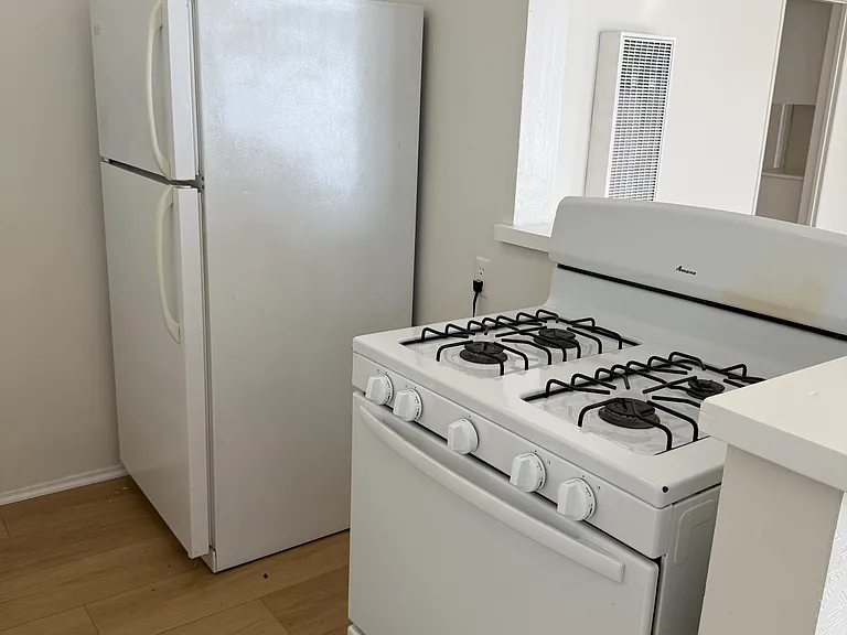 8713 Cattaraugus Ave #6 — Photo 7