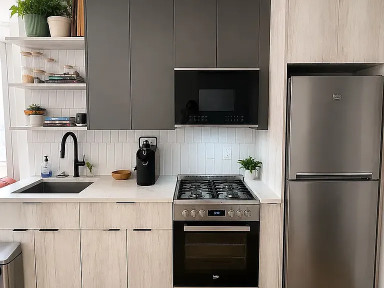 308 Linden Blvd #5D — Photo 2