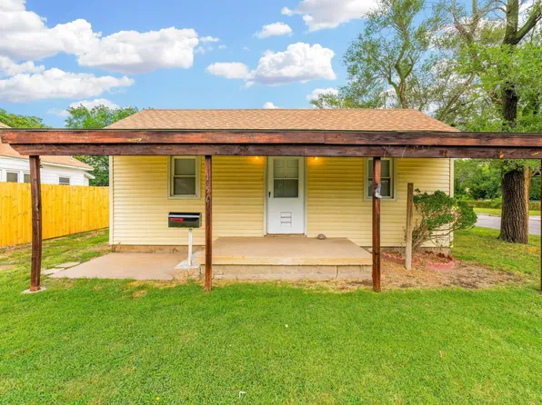 1956 S Glenn St, Wichita, KS 67213