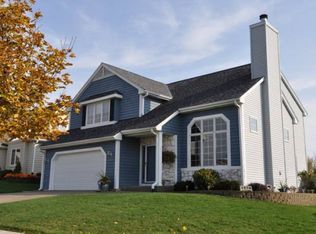 5970 S Summer Winds Ct, Cudahy, WI 53110