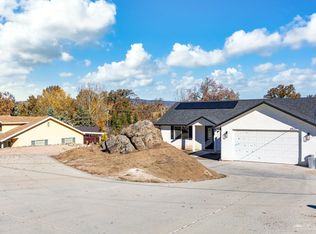 17401 Bold Venture Dr, Tehachapi, CA 93561