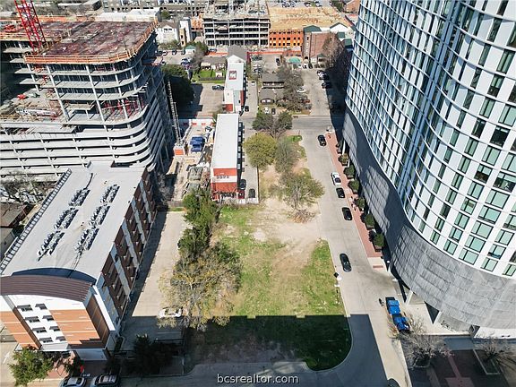 4th image of 401 Louise Ave