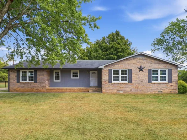 906 Mead Dr, Shelbyville, TN 37160