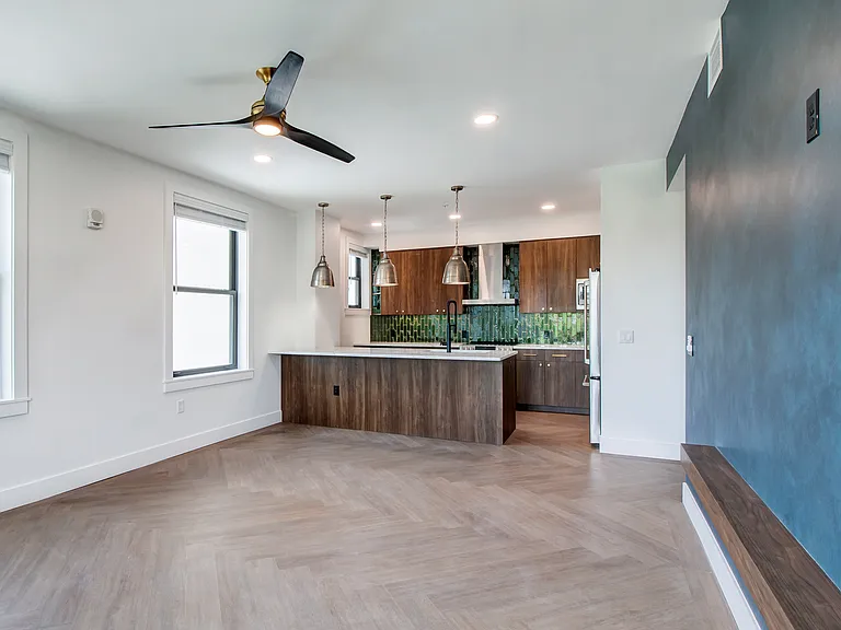 410 W University Ave #403 — Photo 1