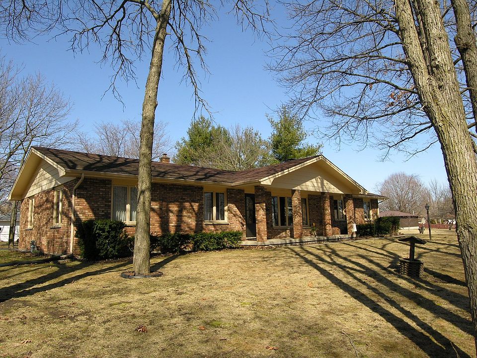 1st image of 200 College Ave