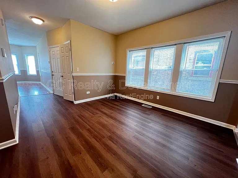 9016 S Justine St #1 — Photo 3