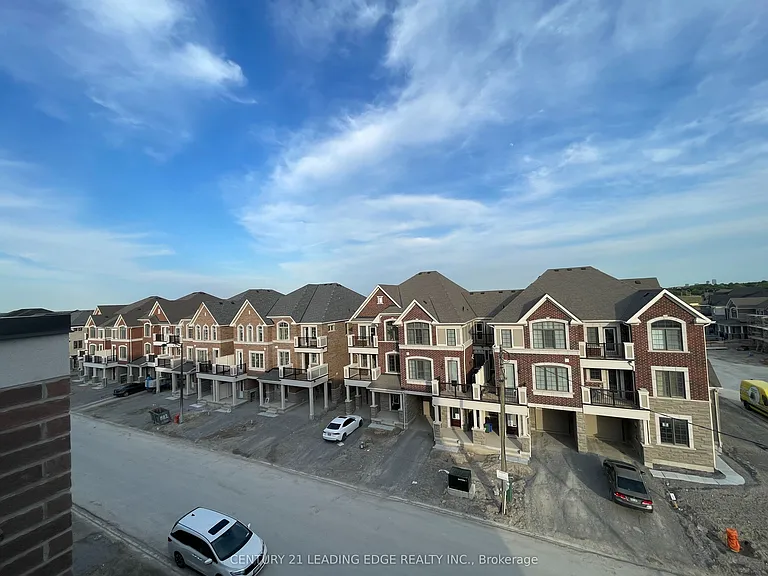 82 Avani Ave — Photo 24