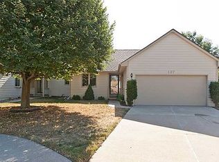 137 Evergreen Pl, West Des Moines, IA 50265