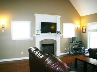 2436 Wyndham Pl N, Columbus, IN 47203