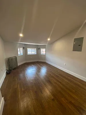 Rented by The Brokerage Group LLC | media 13