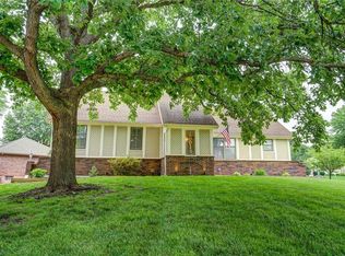19018 E Ringo Cir, Independence, MO 64057