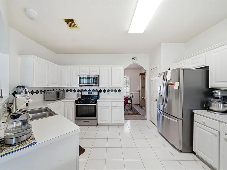 8974 Green Castle Way — Photo 5