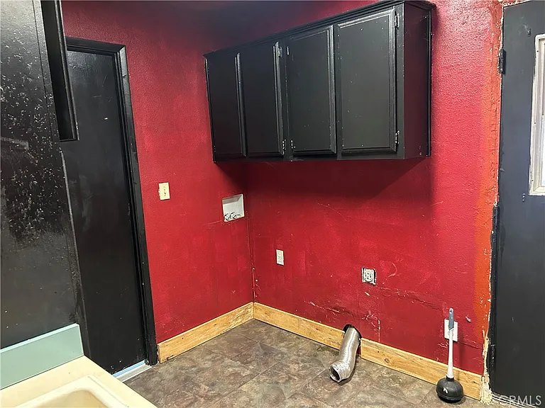 14435 Skyway — Photo 7